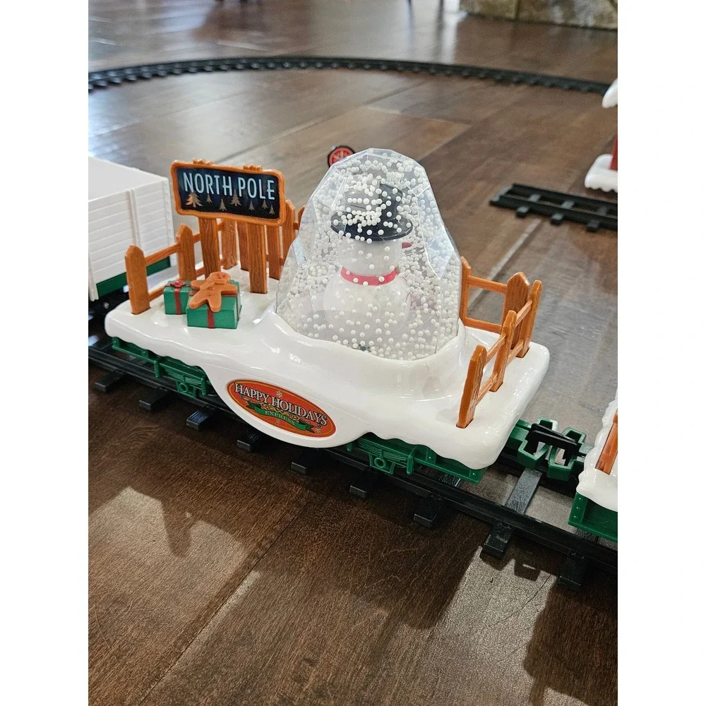 Santas Express Christmas Train Set North Pole 1225 Locomotive Holiday Decor
